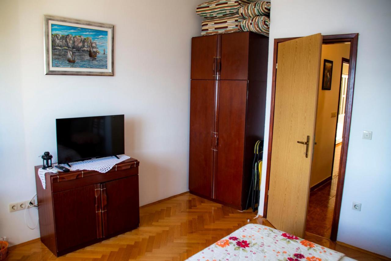 Apartments Lile By The Sea, Celina Zavode Exterior foto