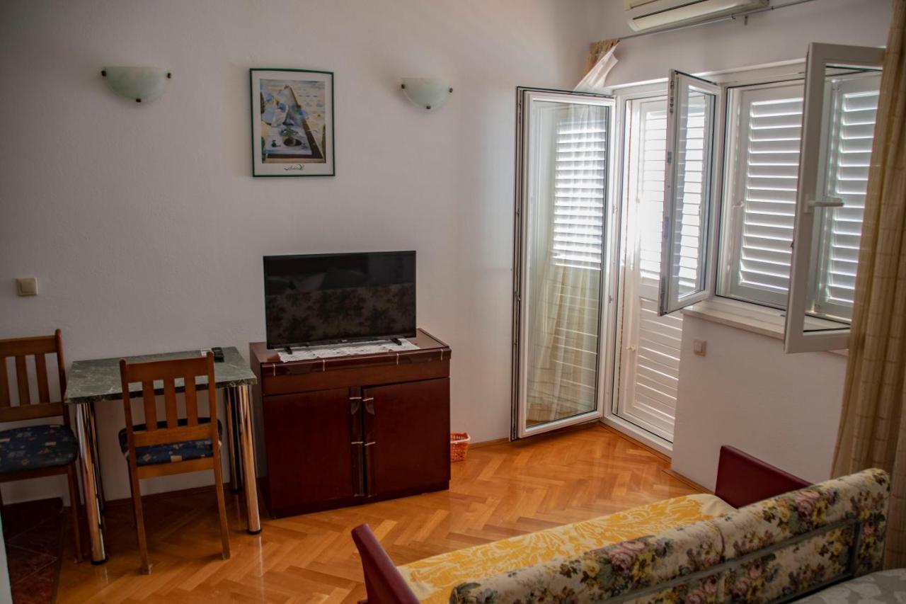 Apartments Lile By The Sea, Celina Zavode Exterior foto