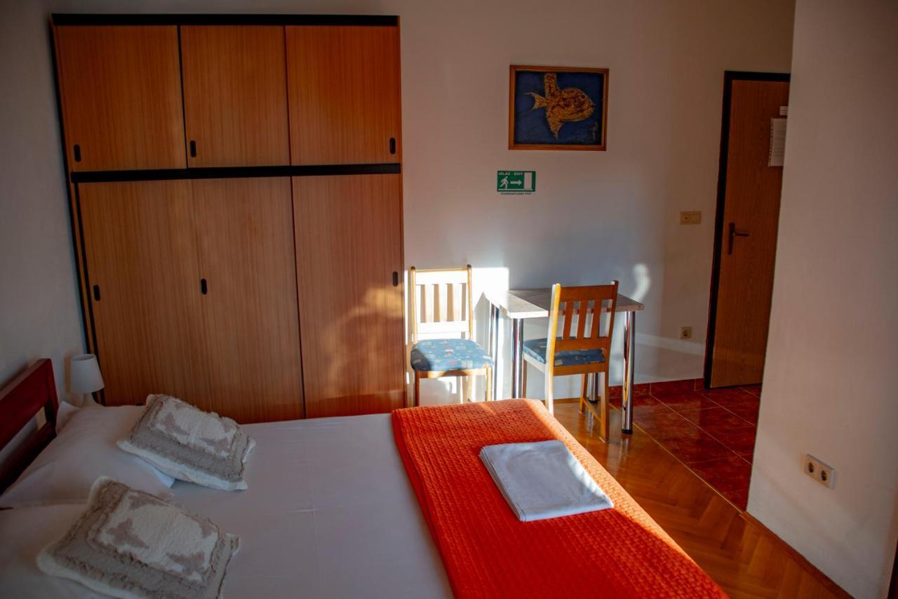 Apartments Lile By The Sea, Celina Zavode Exterior foto